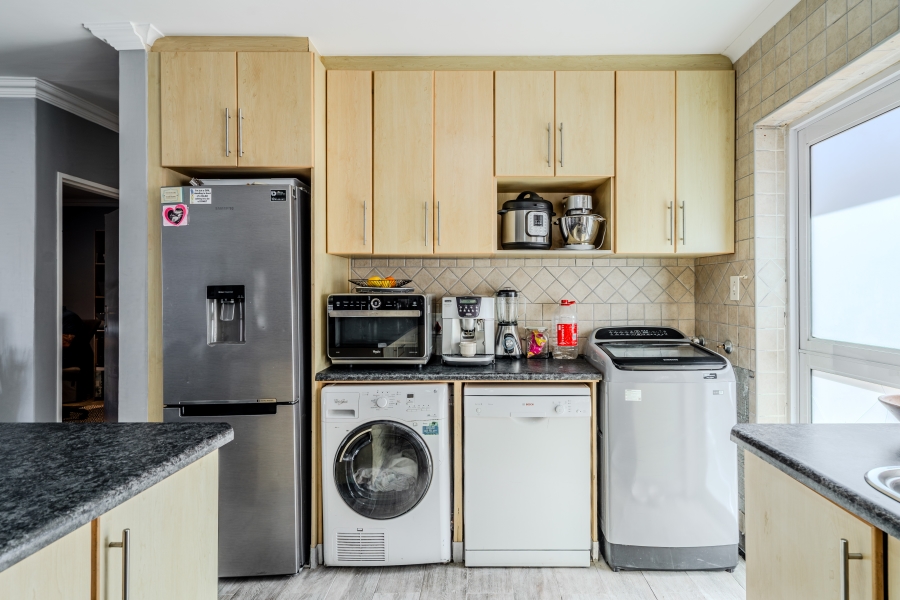 3 Bedroom Property for Sale in Silverglade Western Cape